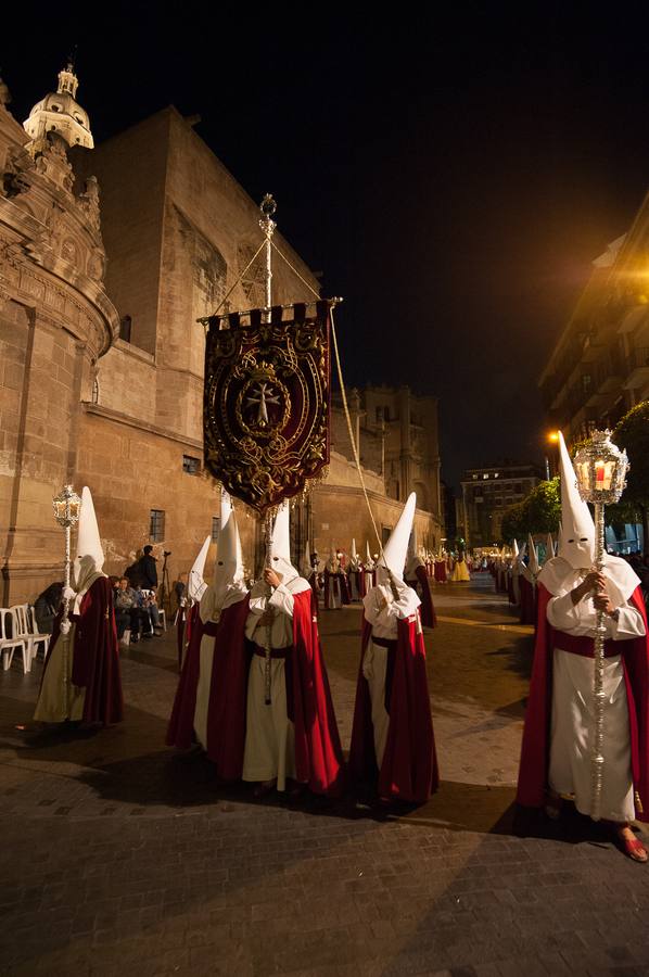 El Cristo de la Salud y el Señor del Rescate inundan de fervor el itinerario más nazareno.