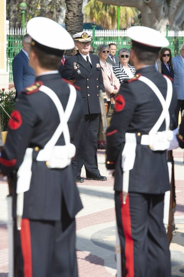 El Tercio de Levante constituye su escolta con soldados voluntarios que creen un privilegio acompañar a San Pedro y a la Virgen de la Soledad en la Semana Santa de Cartagena
