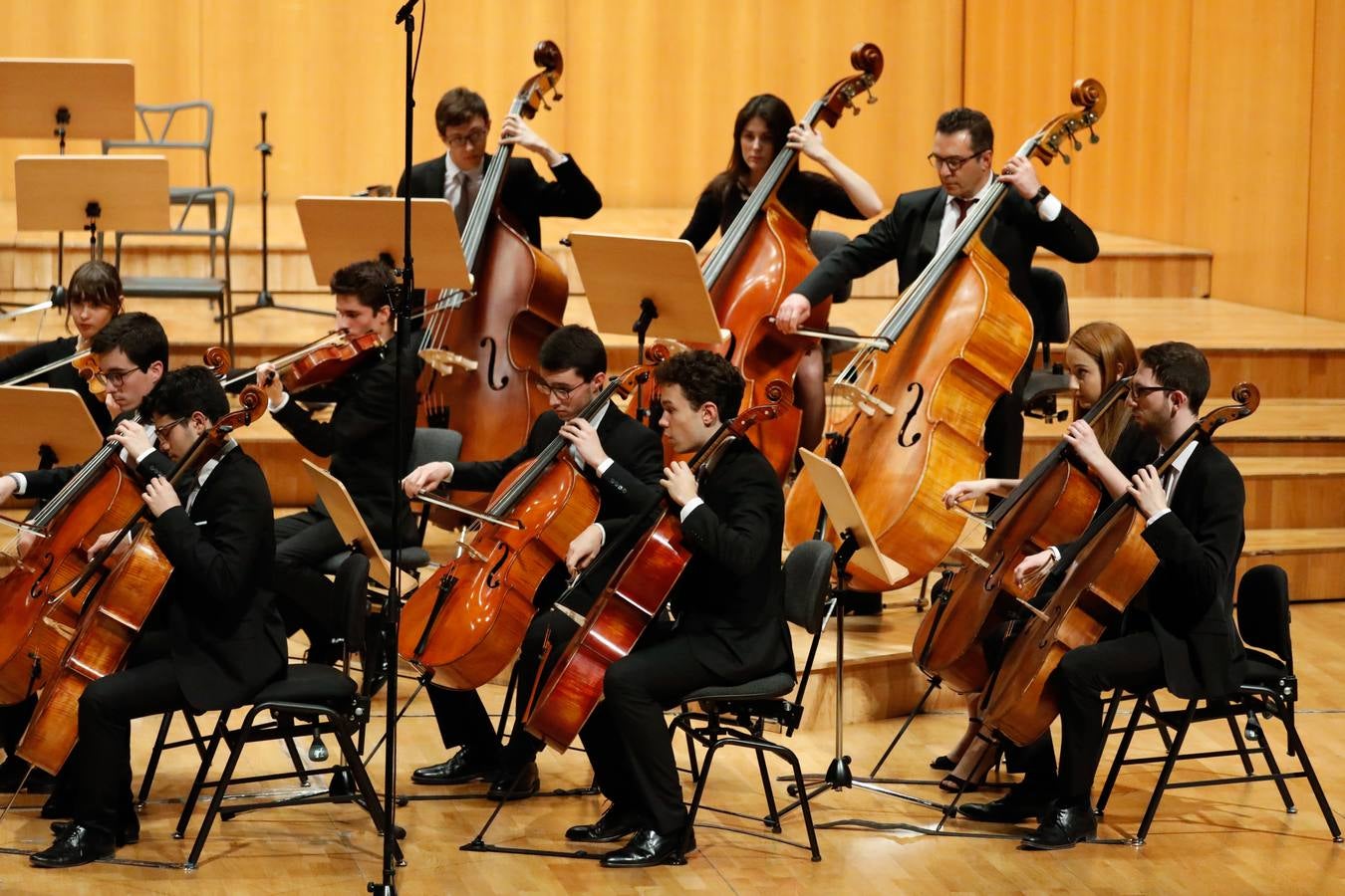 La Orquesta de Jóvenes de la Región, dirigida por Manuel Hernández-Silva, ofreció ayer un concierto dedicado íntegramente a Beethoven'.