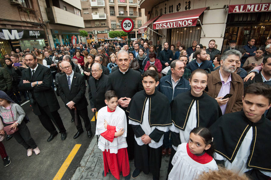 Tras la suspensión de la procesión los fieles pudieron asistir a un encuentro de los pasos realizado en la Plaza de San Antolín