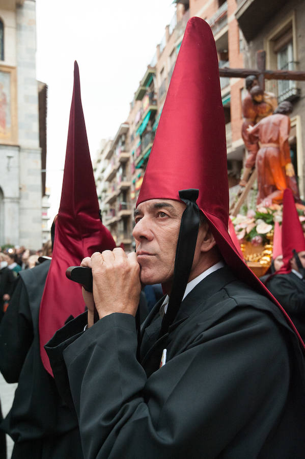 Tras la suspensión de la procesión los fieles pudieron asistir a un encuentro de los pasos realizado en la Plaza de San Antolín