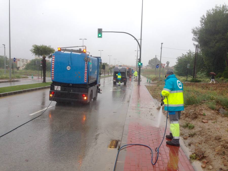 La Aemet mantiene la alerta naranja mientras que los pluviómetros registran precipitaciones de hasta 108 litros por metro cuadrado en las últimas 24 horas