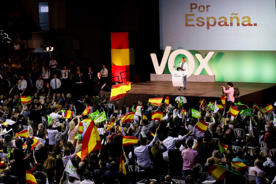 El presidente del partido vaticinó este domingo en Murcia que el día después de las elecciones generales «van a cerrar» muchas empresas de encuestas