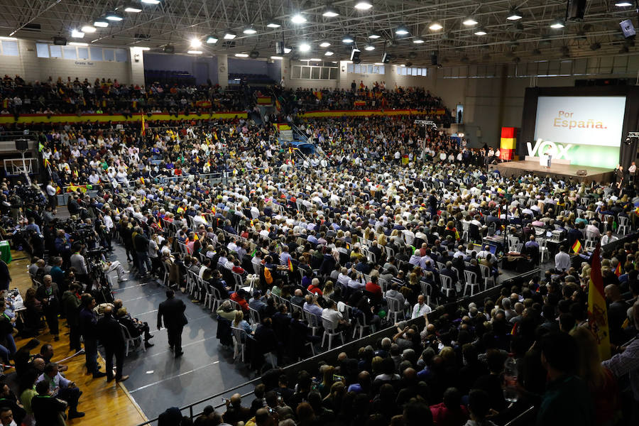 El presidente del partido vaticinó este domingo en Murcia que el día después de las elecciones generales «van a cerrar» muchas empresas de encuestas