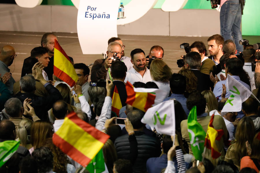 El presidente del partido vaticinó este domingo en Murcia que el día después de las elecciones generales «van a cerrar» muchas empresas de encuestas