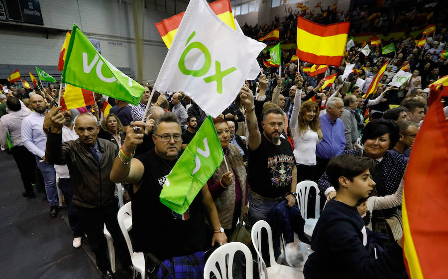 El presidente del partido vaticinó este domingo en Murcia que el día después de las elecciones generales «van a cerrar» muchas empresas de encuestas