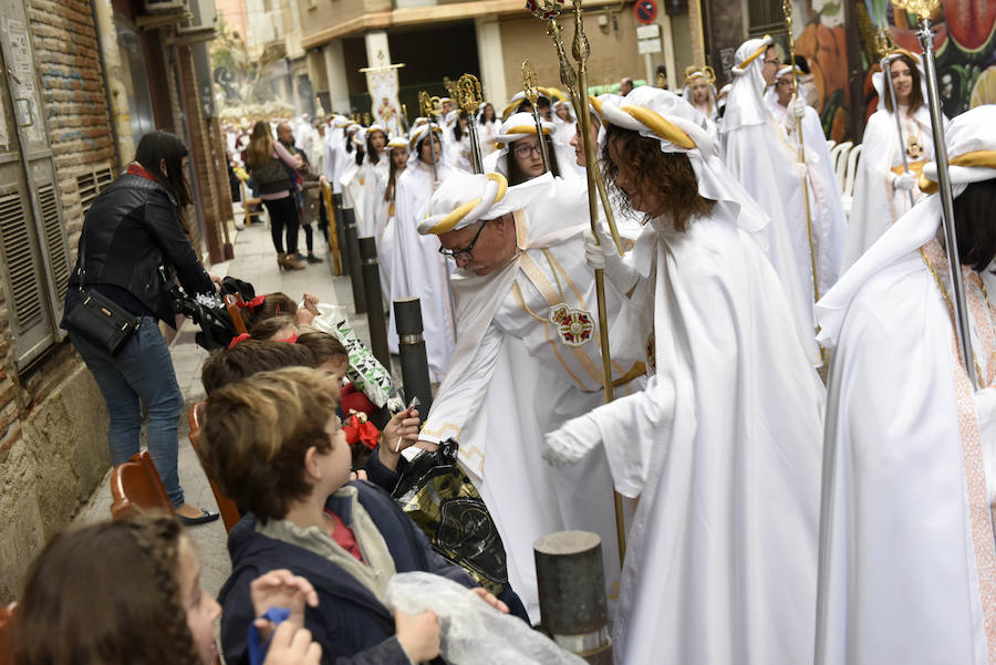 La procesión que pone fin a la Semana Santa murciana ha podido vencer a la previsión de lluvias, aunque ha tenido que retirarse antes de lo previsto