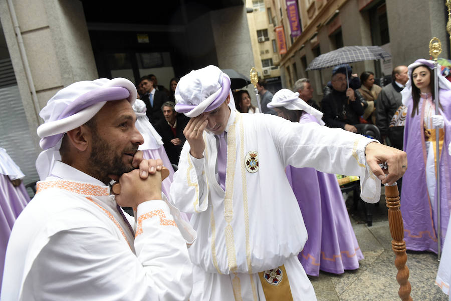 La procesión que pone fin a la Semana Santa murciana ha podido vencer a la previsión de lluvias, aunque ha tenido que retirarse antes de lo previsto