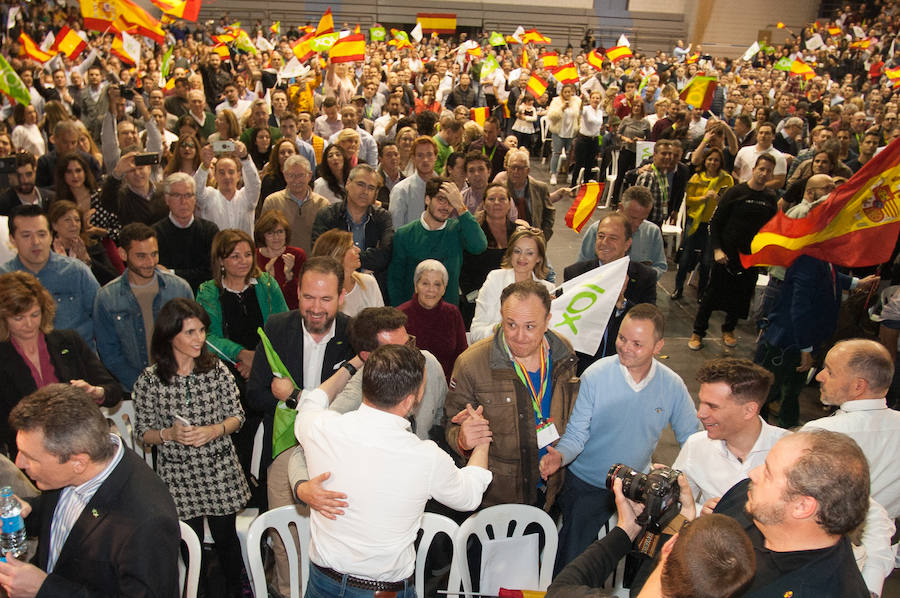 El presidente del partido vaticinó este domingo en Murcia que el día después de las elecciones generales «van a cerrar» muchas empresas de encuestas