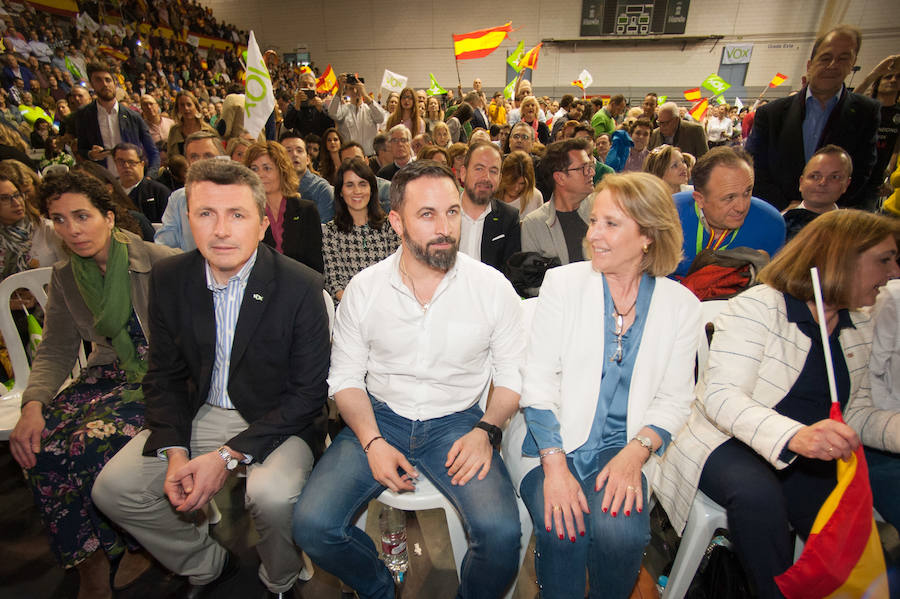 El presidente del partido vaticinó este domingo en Murcia que el día después de las elecciones generales «van a cerrar» muchas empresas de encuestas