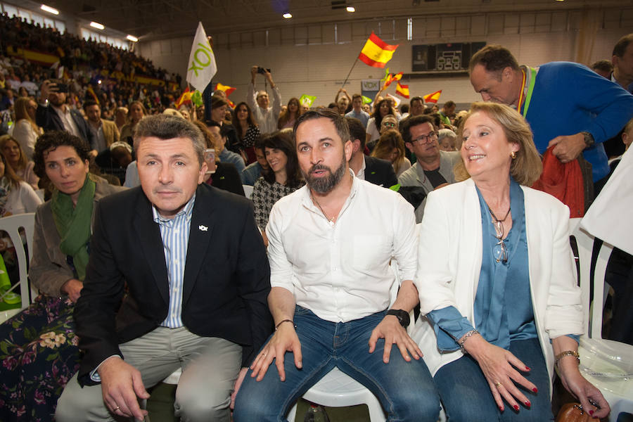 El presidente del partido vaticinó este domingo en Murcia que el día después de las elecciones generales «van a cerrar» muchas empresas de encuestas