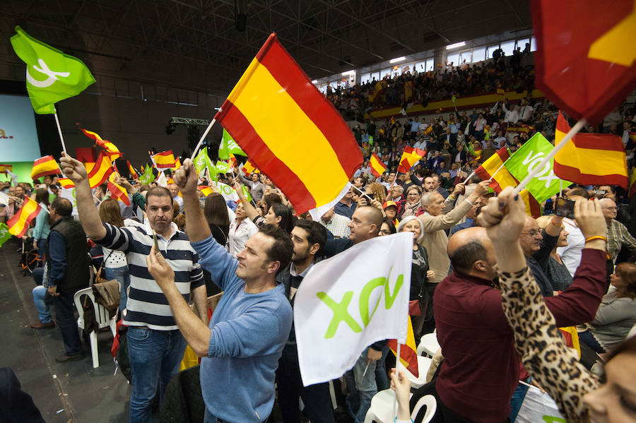 El presidente del partido vaticinó este domingo en Murcia que el día después de las elecciones generales «van a cerrar» muchas empresas de encuestas