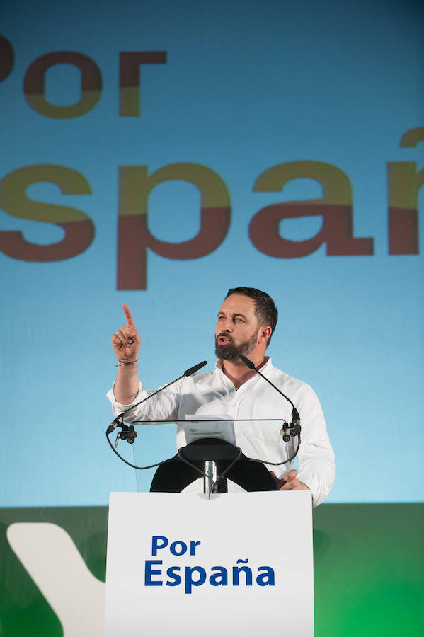 El presidente del partido vaticinó este domingo en Murcia que el día después de las elecciones generales «van a cerrar» muchas empresas de encuestas