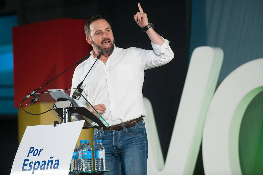 El presidente del partido vaticinó este domingo en Murcia que el día después de las elecciones generales «van a cerrar» muchas empresas de encuestas