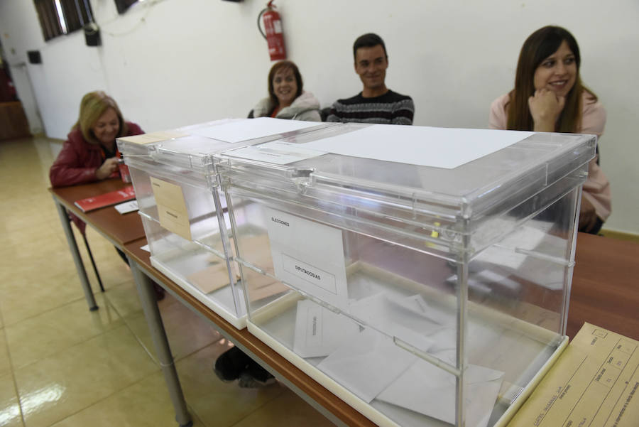 Los habitantes de Benizar, Otos, Mazuza y Casa Requena han cumplido su amenaza y han decidido no votar