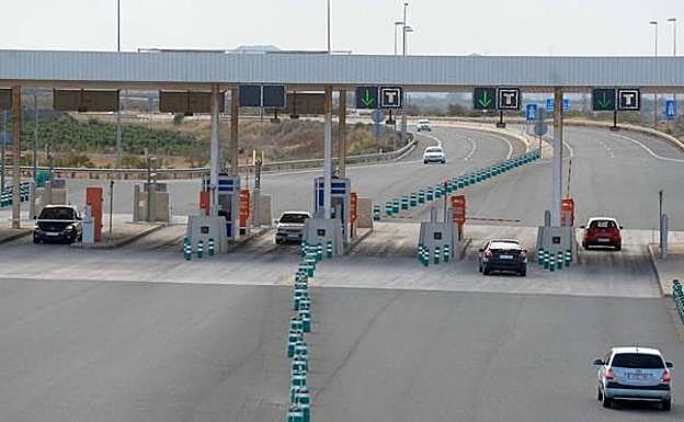 Puesto de control de entrada a la autopista Cartagena-Vera. 