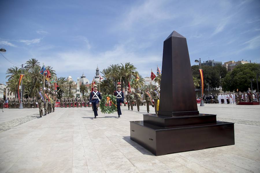 El acto, que comenzó a las 12 horas, rindió honores a la bandera de España y al general jefe del Mando de Artillería Antiaérea del Ejercito de Tierra, Íñigo Pareja Rodríguez