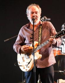 Imagen secundaria 2 - La banda La Chicacharcos & The Katiuskas Band. Y El músico cartagenero Fernando Rubio.