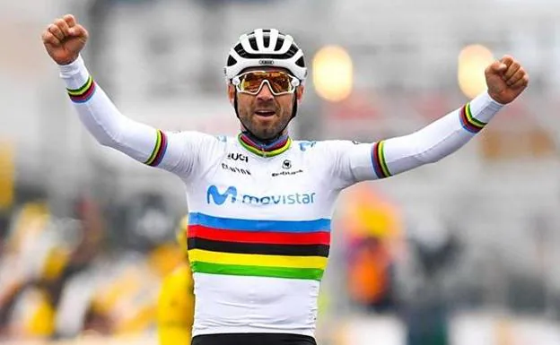 Alejandro Valverde, con el maillot arcoiris de campeón del mundo.