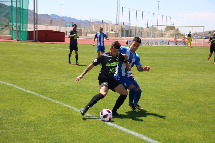 Un gol de Carlos Álvarez da vida al Jumilla en un Uva Monastrell abarrotado