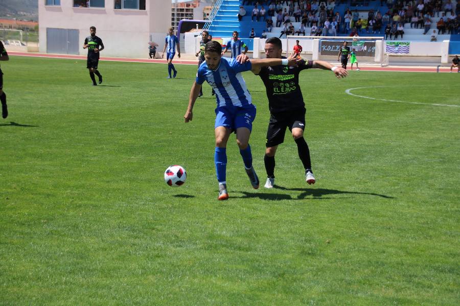 Un gol de Carlos Álvarez da vida al Jumilla en un Uva Monastrell abarrotado