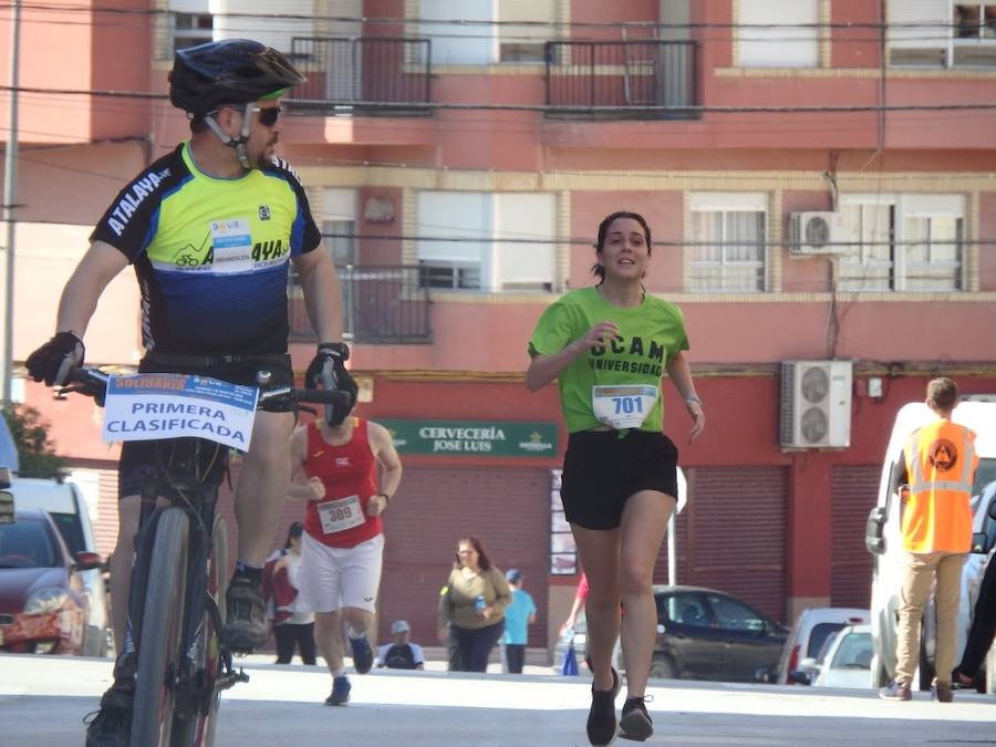 El atleta del Filippedes Moratalla se lleva la IV Carrera Solidaria Down con un tiempo de 30:46 minutos, por los 44:45 para la ganadora femenina