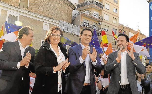 Albert Rivera, el pasado 14 de abril en Murcia, con Isabel Franco a su lado 