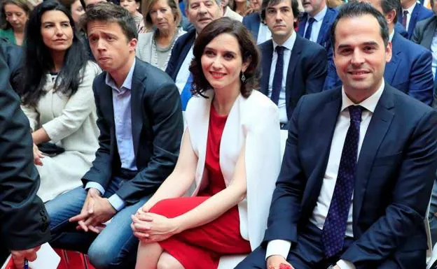 Los candidatos a la Comunidad de Madrid, Isabel Díaz Ayuso (PSOE), Íñigo Errejón (Más Madrid), e Ignacio Aguado (PP).