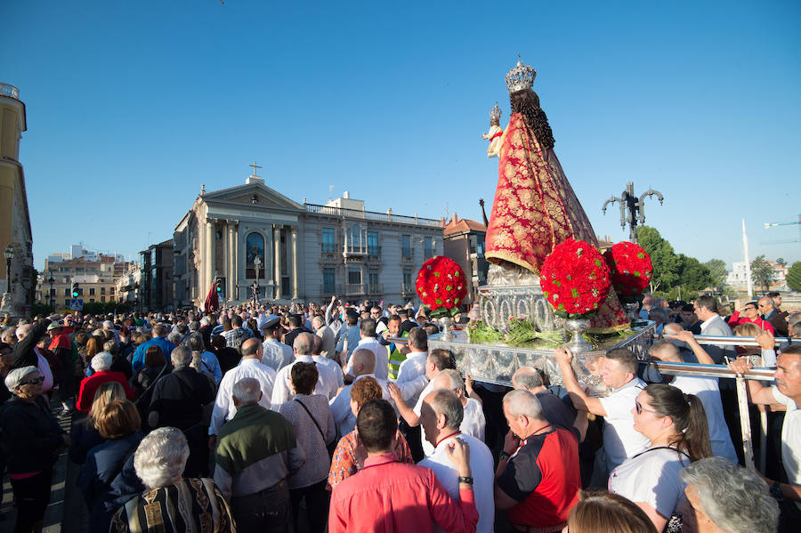 La vuelta de la patrona de Murcia se pospuso una semana para que estuviera presente en el acto celebrado el pasado sábado
