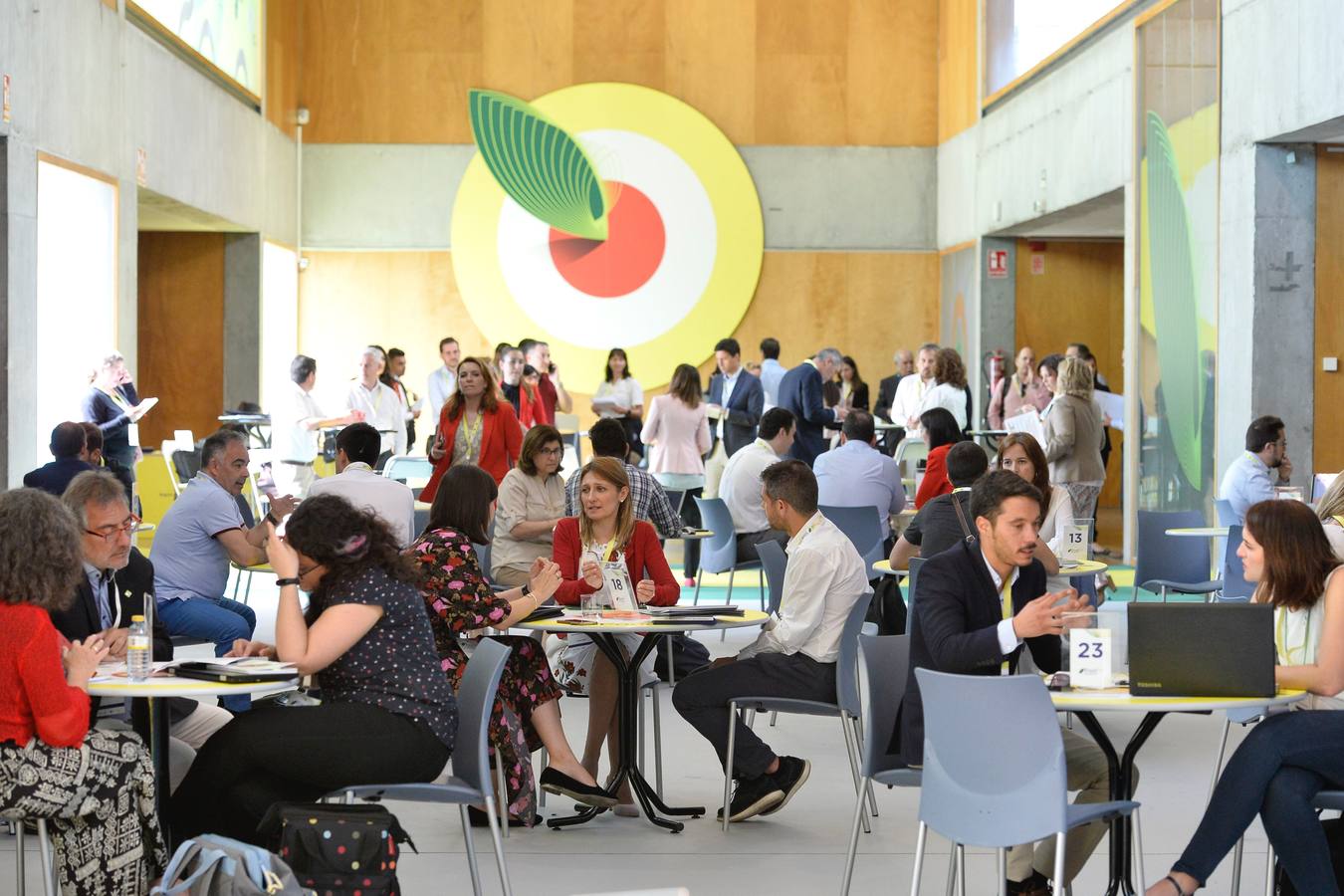 Unas 450 empresas, centros tecnológicos e instituciones del sector tecnológico agroalimentario y de 16 países diferentes participan en la novena edición de las jornadas 'Food Brockerage Event'.
