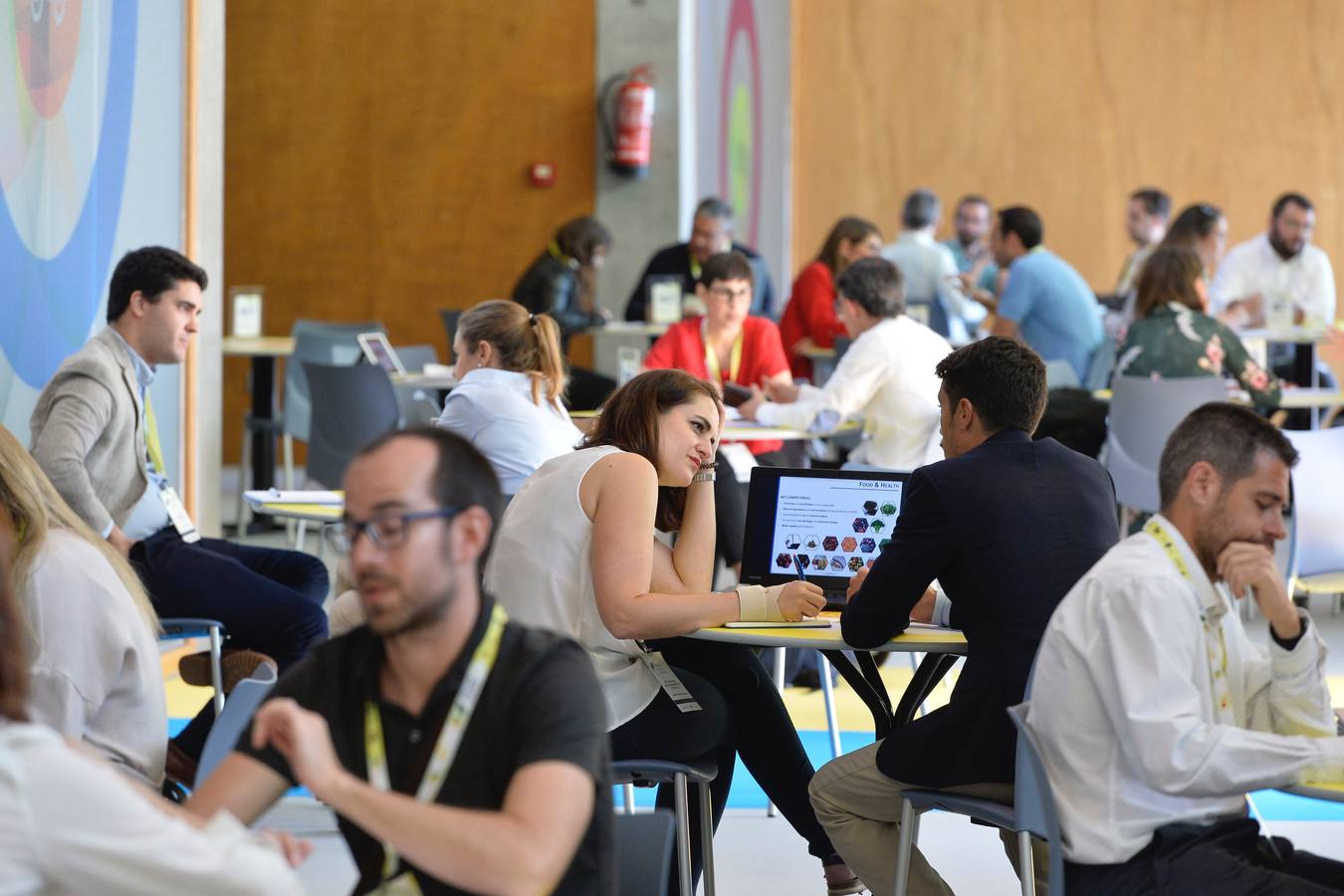 Unas 450 empresas, centros tecnológicos e instituciones del sector tecnológico agroalimentario y de 16 países diferentes participan en la novena edición de las jornadas 'Food Brockerage Event'.