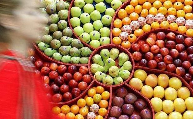 ¿Qué frutas están de temporada ahora y cuáles no merece la pena comprar?