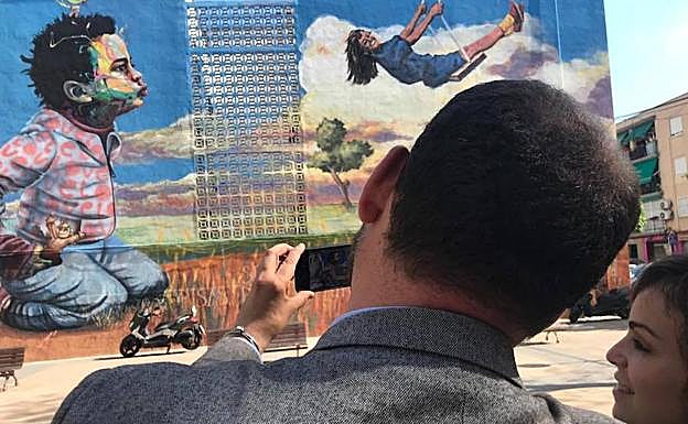 Santiago el Mayor acoge el nuevo gran grafiti de Murcia