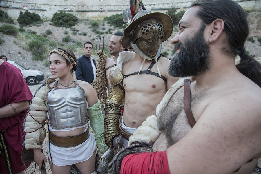 La ciudad portuaria se suma un año más la gran fiesta del arte y la historia con la celebración del Día Internacional de los Museos, que vuelve a atraer a numerosos visitantes, también de fuera de la Región y del extranjero