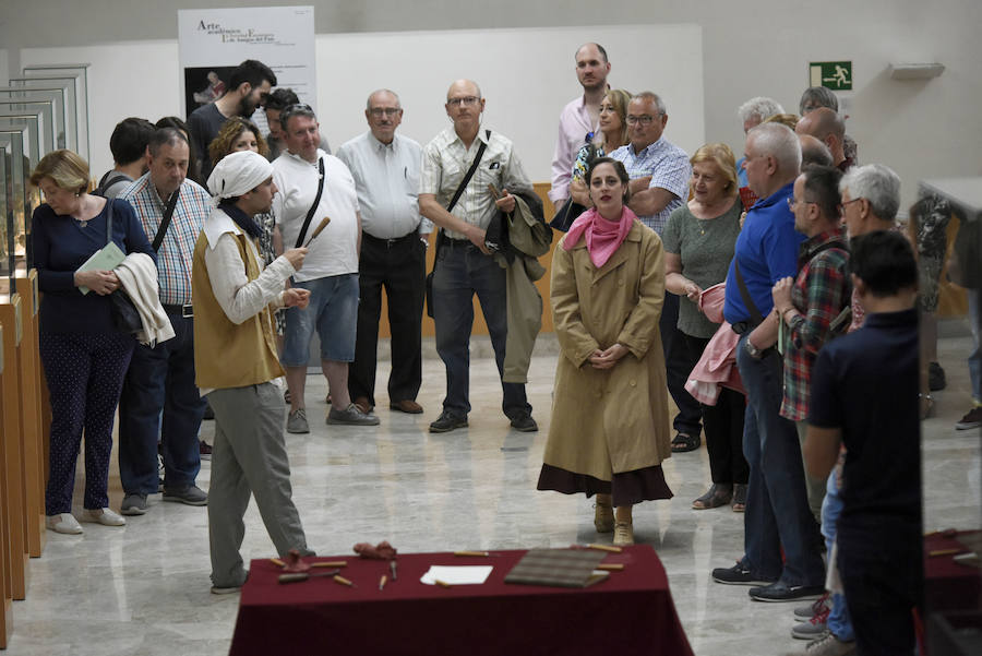 Centenares de personas disfrutan de las visitas y actividades programadas