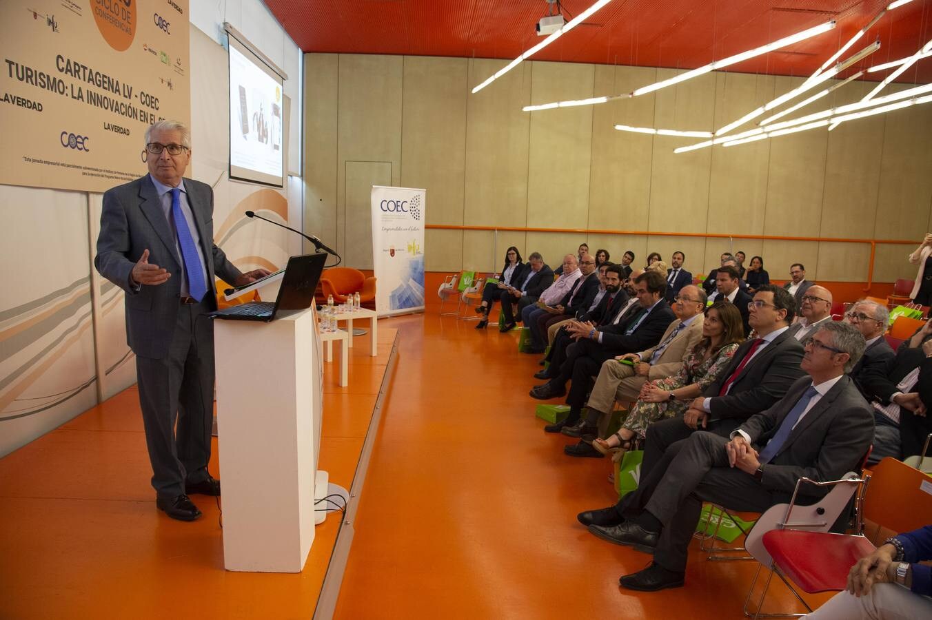 Los expertos analizanel presente y el futurodel sector en la Región como motor de desarrollo económico en el foro 'Turismo. Innovación en el sector', incluido en el ciclo de conferencias de 'La Verdad'.