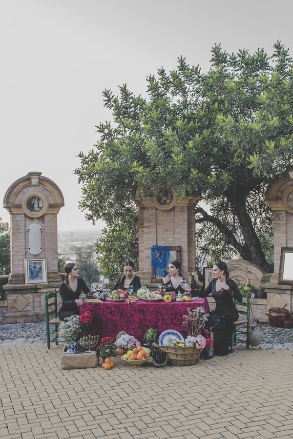 Cuatro mujeres se reúnen en una doble reivindicación, para poner en valor la tradición flamenca en Murcia.