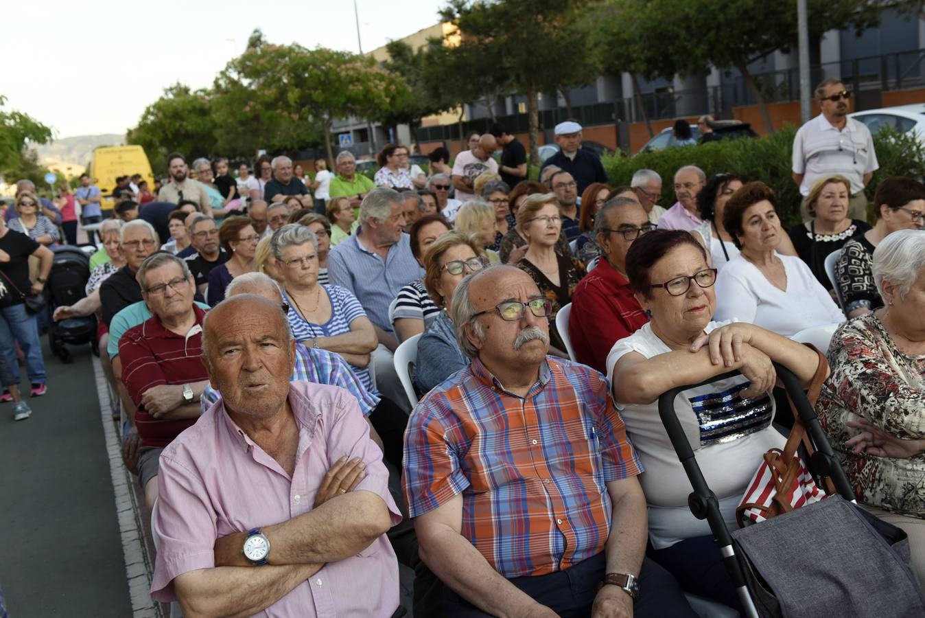 El barrio pide al Ayuntamiento más presencia policial «para garantizar un pueblo tranquilo, libre de delincuencia»