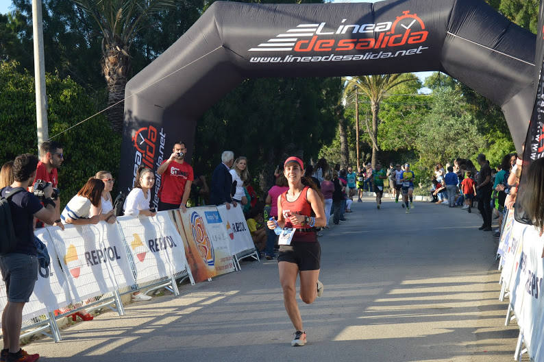 El corredor del Alumbres Sport vence con un tiempo de 20:12 minutos, mientras que la ganadora femenina completó el recorrido en 29:37