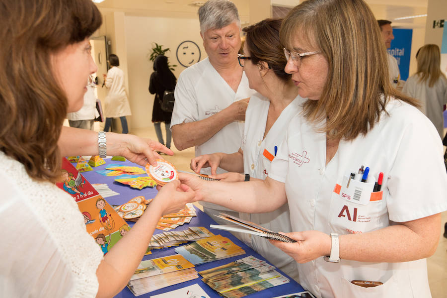 La actividad organizada por el hospital Virgen de la Arrixaca promueve diversas recomendaciones para prevenir enfermedades como la obesidad o las patologías cardiovasculares