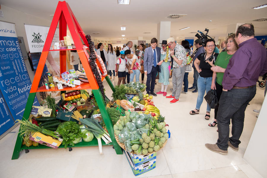 La actividad organizada por el hospital Virgen de la Arrixaca promueve diversas recomendaciones para prevenir enfermedades como la obesidad o las patologías cardiovasculares