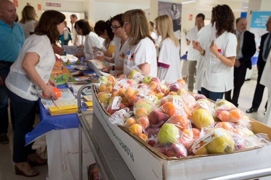 La actividad organizada por el hospital Virgen de la Arrixaca promueve diversas recomendaciones para prevenir enfermedades como la obesidad o las patologías cardiovasculares
