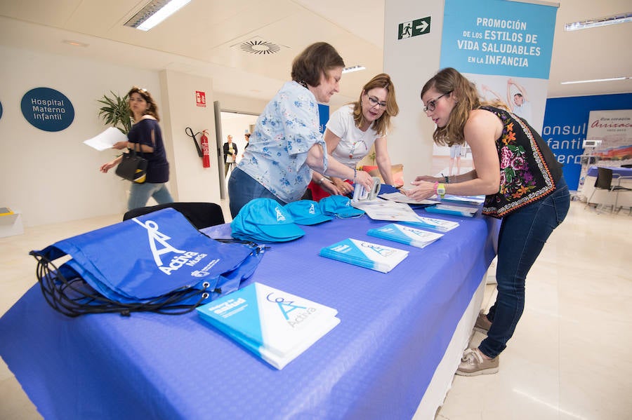 La actividad organizada por el hospital Virgen de la Arrixaca promueve diversas recomendaciones para prevenir enfermedades como la obesidad o las patologías cardiovasculares