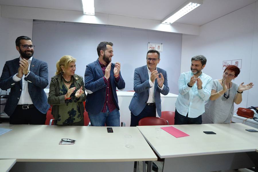 El secretario general del PSRM muestra su voluntad de iniciar de inmediato las reuniones «con luz y taquígrafos» e invita a los líderes nacionales de Ciudadanos a que visiten la Región «para que vean 155 razones para el cambio»