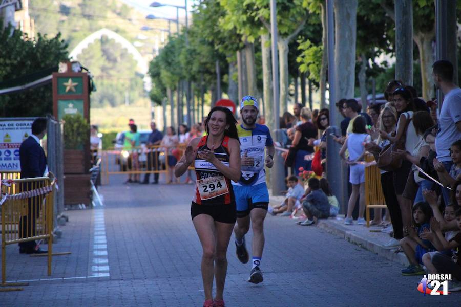 El corredor del C.D. Filippedes Moratalla completa el recorrido en 1 hora y 24 minutos, por el registro de 1 hora y 40 minutos de la atleta del Mobel Automenor Running Club