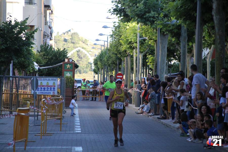 El corredor del C.D. Filippedes Moratalla completa el recorrido en 1 hora y 24 minutos, por el registro de 1 hora y 40 minutos de la atleta del Mobel Automenor Running Club