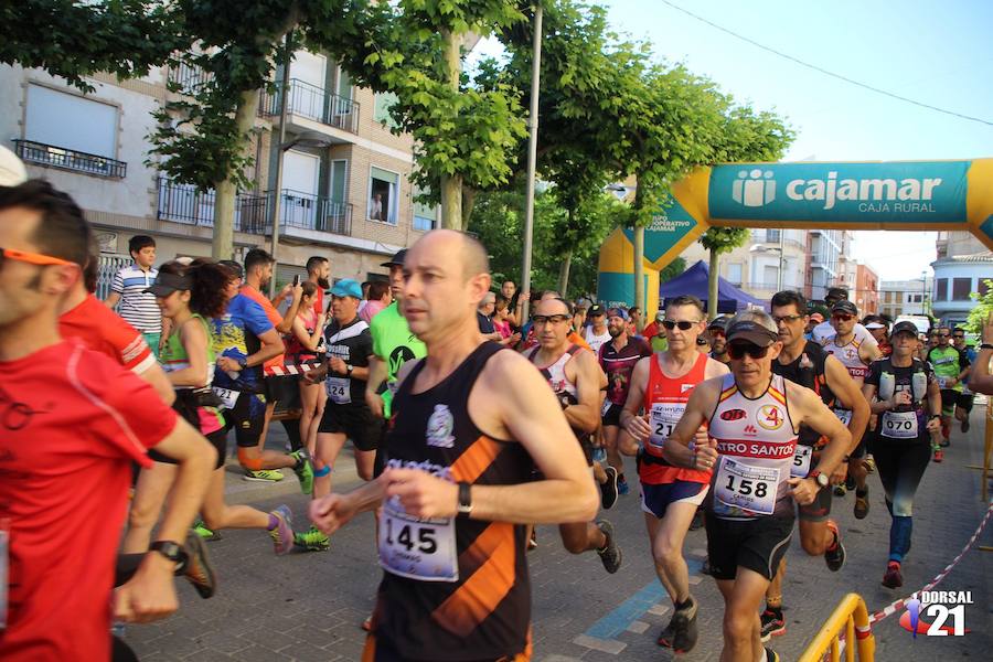 El corredor del C.D. Filippedes Moratalla completa el recorrido en 1 hora y 24 minutos, por el registro de 1 hora y 40 minutos de la atleta del Mobel Automenor Running Club