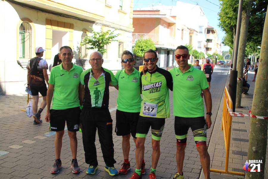 El corredor del C.D. Filippedes Moratalla completa el recorrido en 1 hora y 24 minutos, por el registro de 1 hora y 40 minutos de la atleta del Mobel Automenor Running Club