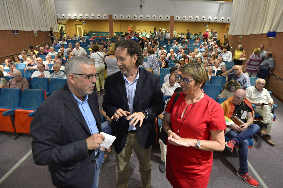 José Belmonte, Jerónimo Tristante y Sofía González, este martes, en el Paraninfo de la UMU.