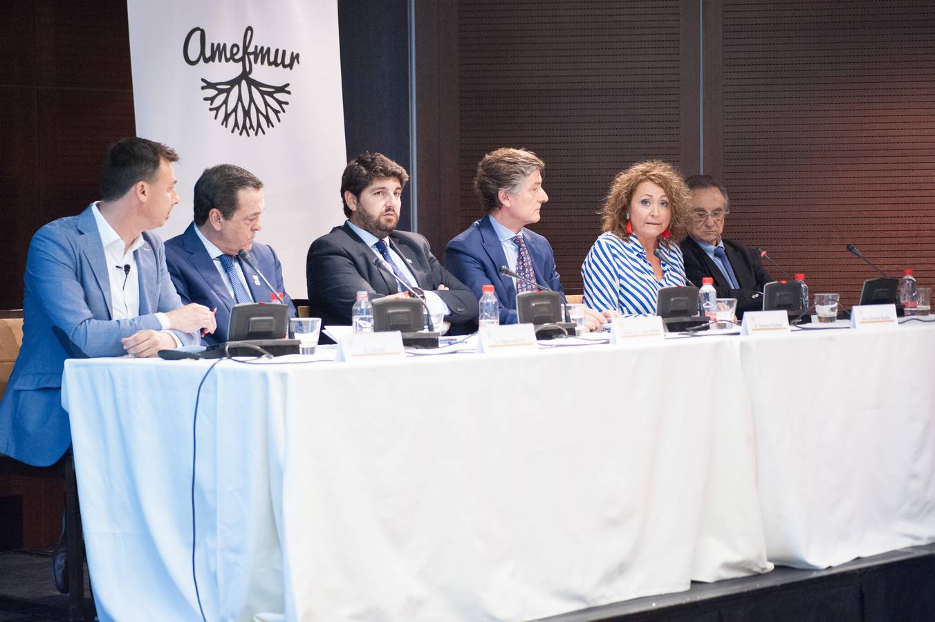 Los presidentes de Amefmur y Croem instan a seguir con políticas de rebajas fiscales, eliminar trabas e invertir más en infraestructuras para fortalecer el crecimiento. 